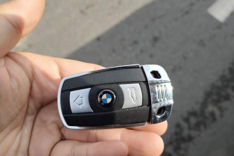 Used BMW X6 2011 xDrive35i
