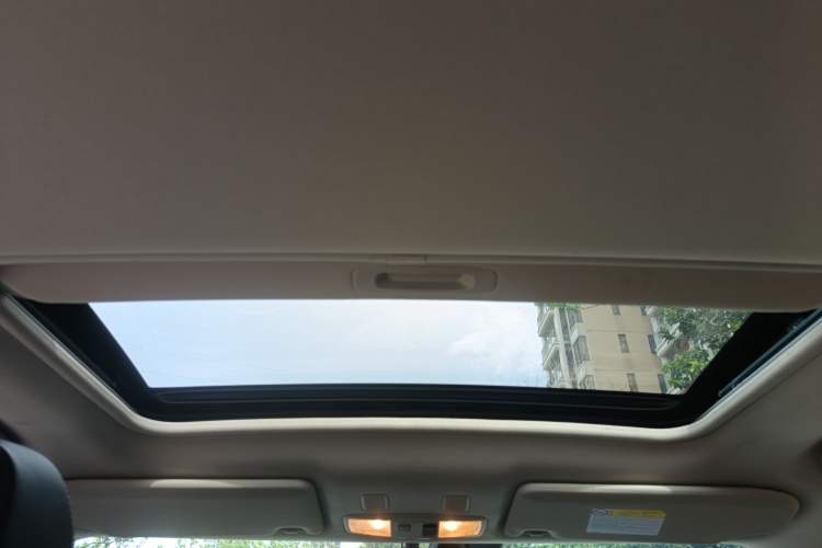 Used Mitsubishi Outlander 2020 2.4L 4x4 Zhi Xiang Edition 7-Seater
