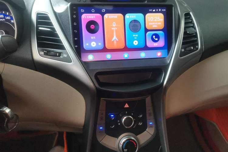 Used Hyundai Elantra (5th Generation / Langdong) 2015 1.6L Automatic Fashion Model