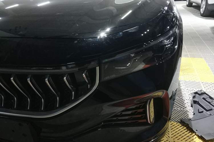 Used VOYAH FREE 2021 Four-Wheel Drive Standard Range-Extended Exclusive Luxury Package Left Front Headlight