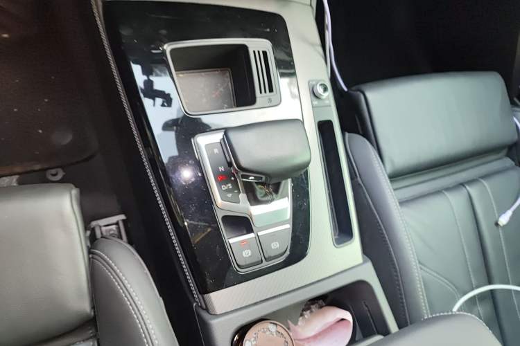 Used Audi Q5L 2022 40T Luxury Dynamic Model