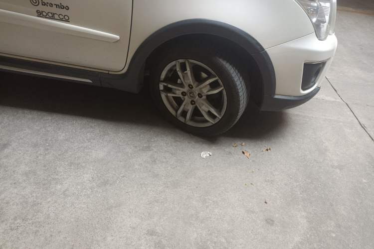 Used CHANGAN CX20 2014 1.4L IMT Sunroof Navigation Version China IV Standard