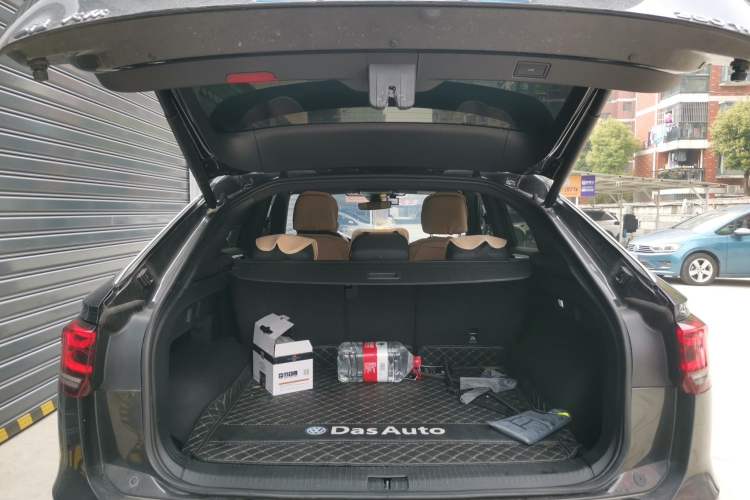 Used Volkswagen Tayron X 2020 380TSI Four-Wheel Drive Flagship Smart Connectivity Version Trunk