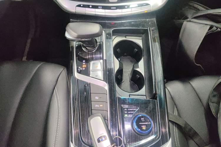 Used Geely Auto Emgrand GT New Energy 2018 1.5T PHEV Yao Ling Edition Gear Lever