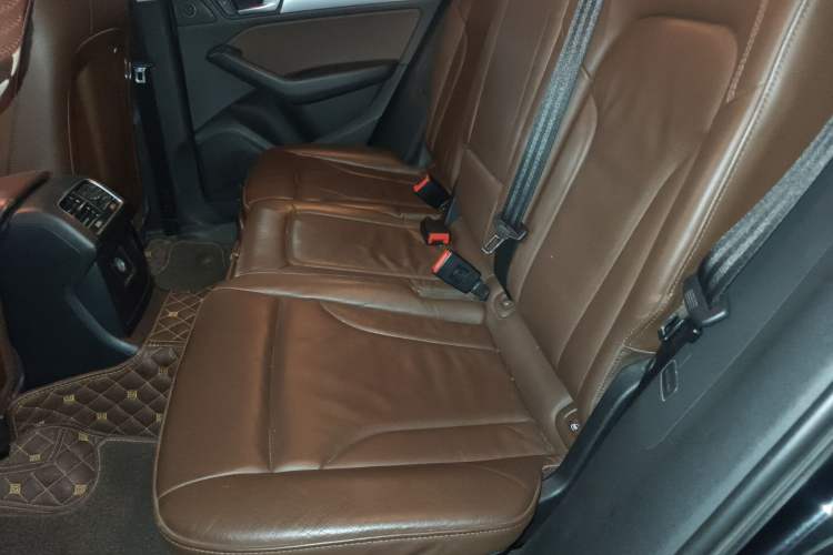 Used Audi Q5 2016 40 TFSI Technology Edition Left Rear Seat