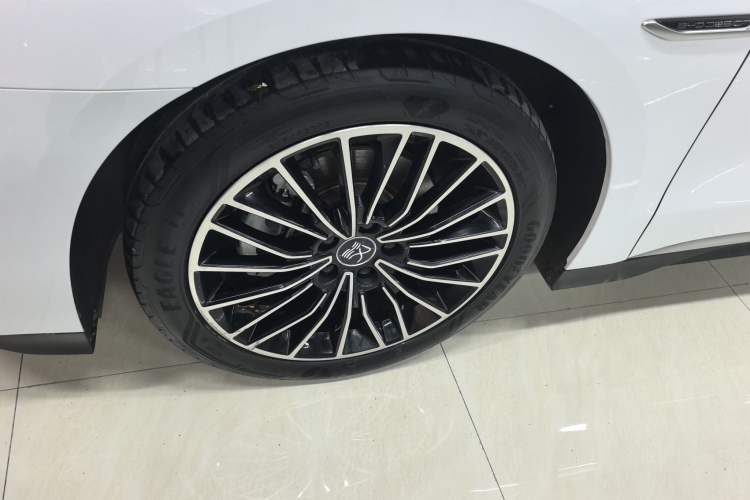 Used BYD Han 2023 DM-i Champion Edition 121KM Prestige Model