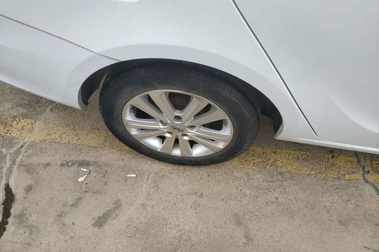 Used Chery E3 2013 1.5L Manual ZhiShang Model