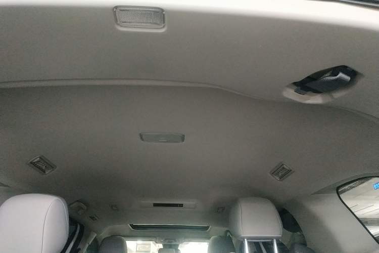 Used Toyota SIENNA 2024 2.5L Hybrid Comfort Edition Headliner