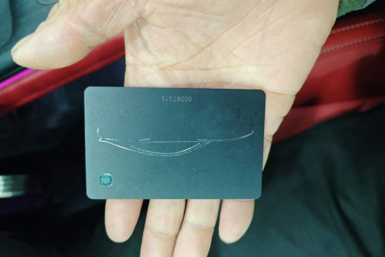 Used Xiaomi Auto SU7 2024 Four-Wheel Drive Ultra-Long Range Advanced Intelligent Driving Max Edition