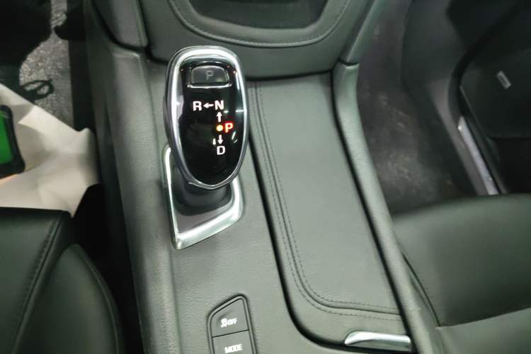 Used Cadillac XT5 2018 28E Four-Wheel Drive Tech Version