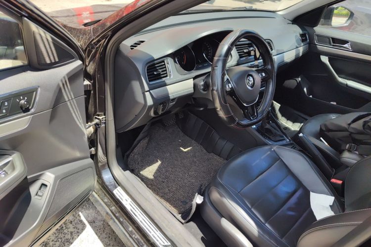 Used Volkswagen Lavida 2017 1.6L Automatic Comfort Edition