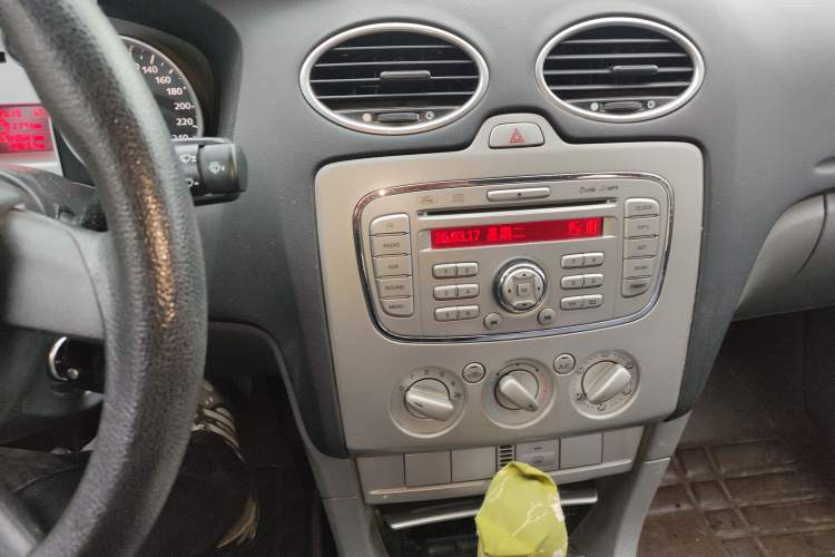 Used Ford Focus 2013 Hatchback Classic 1.8L Automatic Base Model
