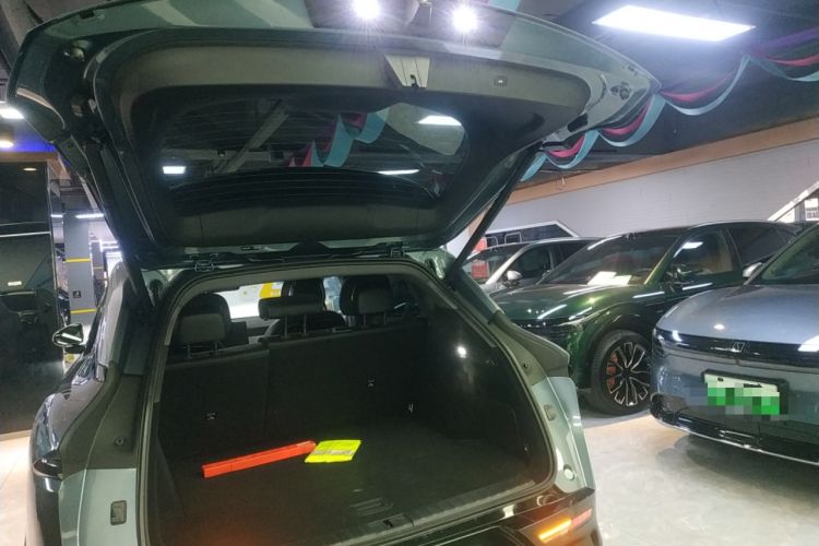 Used Zeekr 7X 2025 75 kWh Rear-Wheel Drive Intelligent Driving Version
