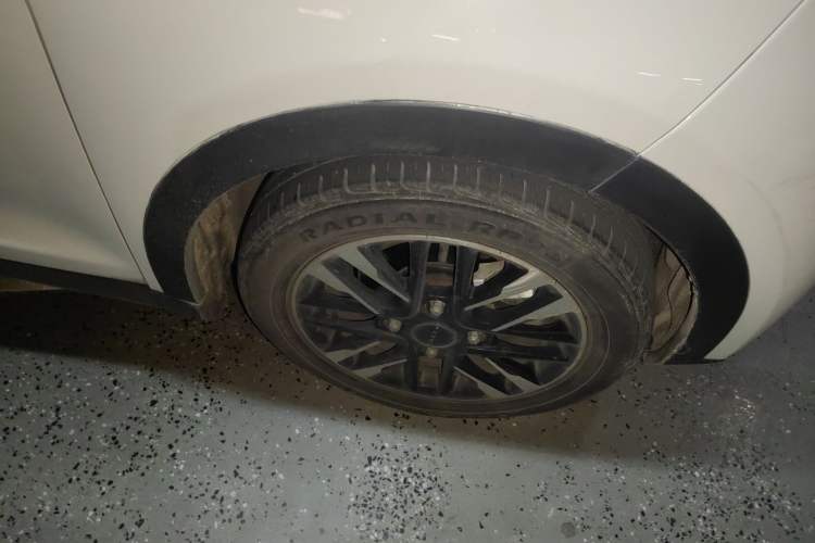 Used Chery Little Ant 2022 Revised Version Sweet Pink Edition Half-Sugar Version Lithium Iron Phosphate 30.7 kWh 30 kW 301 km
