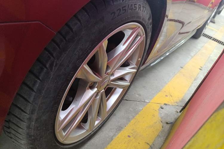 Used Cadillac CT4 2020 28T Fashion Edition Left Front Wheel Hub