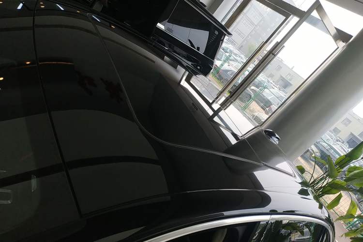 Used Hongqi H5 2024 1.5T DCT Smart Connect Flagship Edition Roof