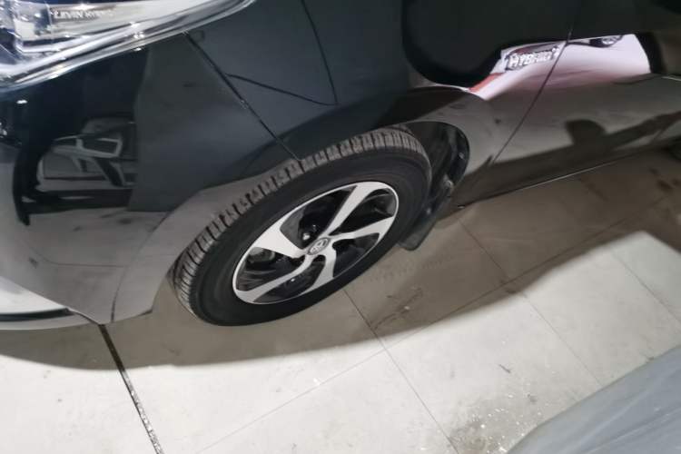 Used Toyota Levin 2017 Revised Dual-Engine 1.8H GS E-CVT Elite Sunroof Version China V Standard