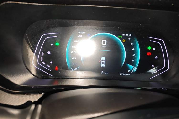 Used CHANGAN OSHAN X5 2021 1.5T DCT Prestige Edition Instrument Cluster