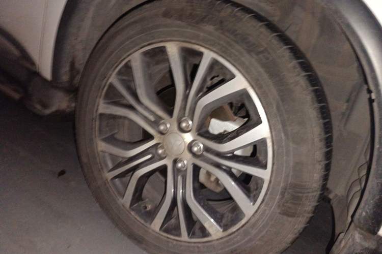 Used Mitsubishi Outlander 2018 2.0L Two-Wheel Drive Glory Edition 5 Seats