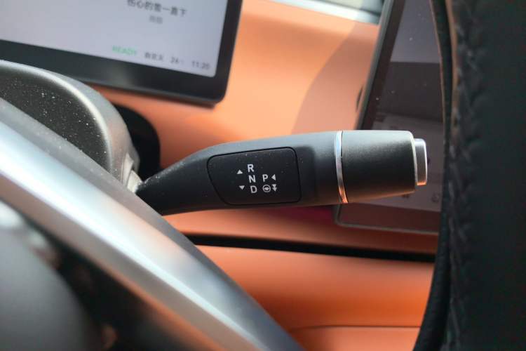 Used Leapmotor C10 2024 530 Smart Edition Gear Lever