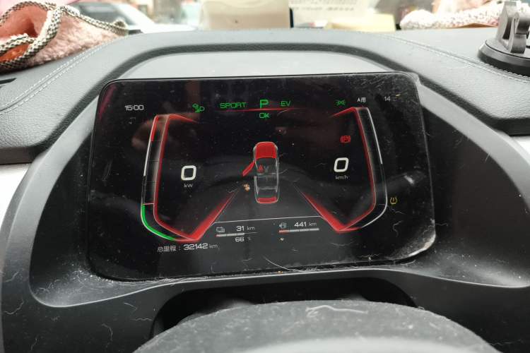 Used BYD Qin Pro New Energy 2019 DM Super Edition 1.5TI Automatic Smart Connect X-Trail Model China V Standard Instrument Cluster