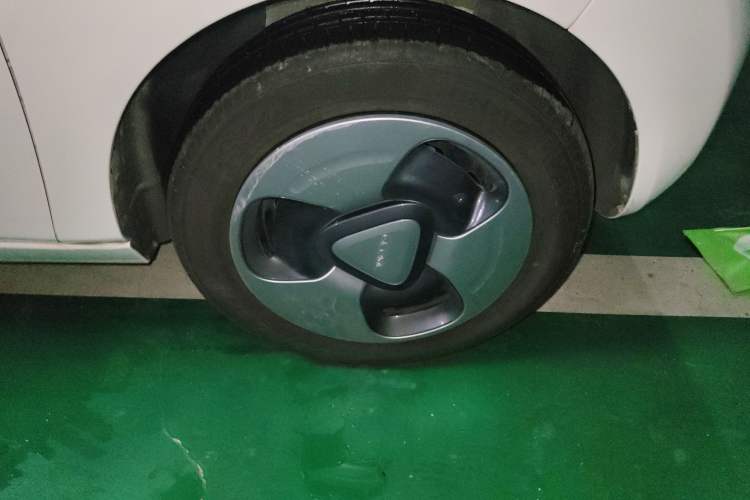 Used Geely Galaxy Panda 2023 Panda Mini 200km Dynamic Bear Right Front Wheel Hub