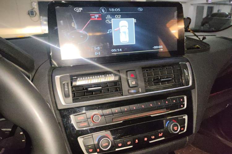 Used BMW 2 Series 2017 220i Sport Design Package
