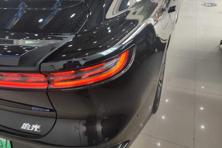 Used VOYAH PASSION 2023 Four-Wheel Drive Standard Edition Exterior 3