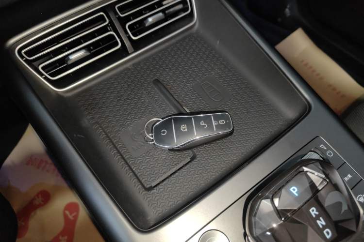 Used BYD Song Pro New Energy 2025 Second-Generation Intelligent Driving Version DM-i 115KM Excellence Edition Interior 1