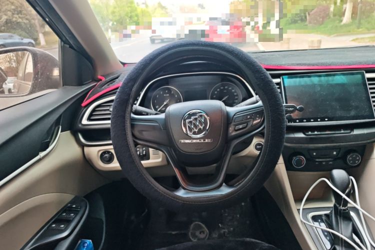 Used Buick GT 2017 15N Automatic Elite Version Steering Wheel