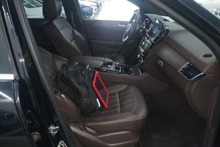 Used Mercedes-Benz GLE 2019 GLE 320 4MATIC Dynamic Edition Prestige Model
