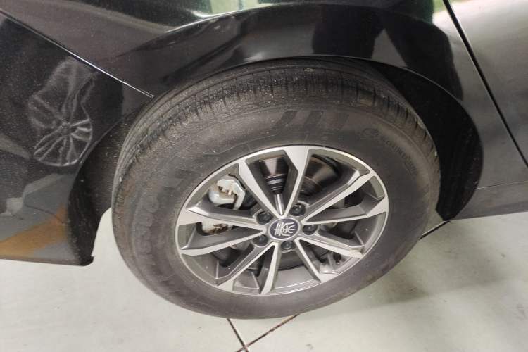 Used BYD Qin PLUS 2021 DM-i 55KM Prestige Model Exterior 5