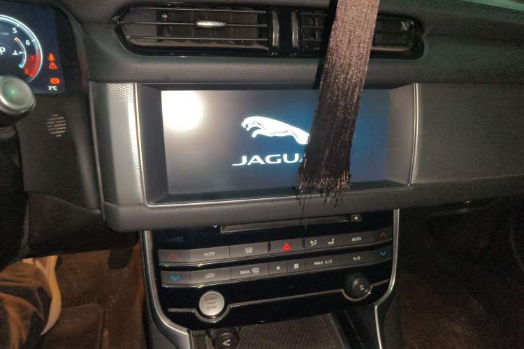 Used Jaguar XFL 2018 XFL 2.0T 250 PS Luxury Edition
