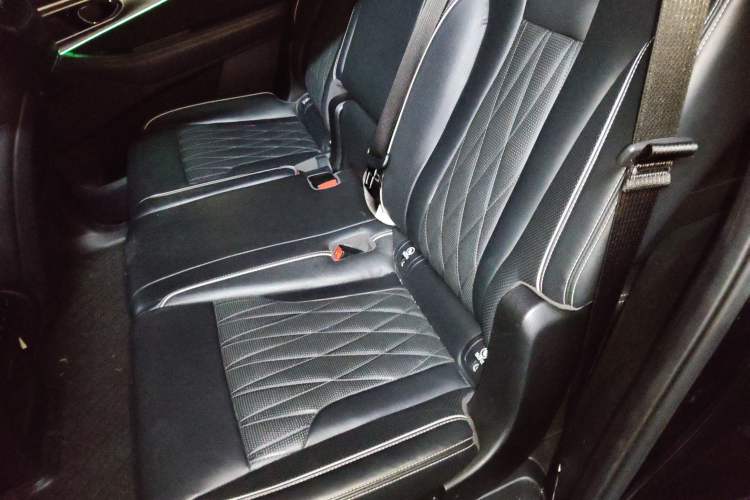 Used GAC Trumpchi GS8 2022 Dual-Engine Series 2.0TM Two-Wheel Drive Prestige Edition (7 Seats)
