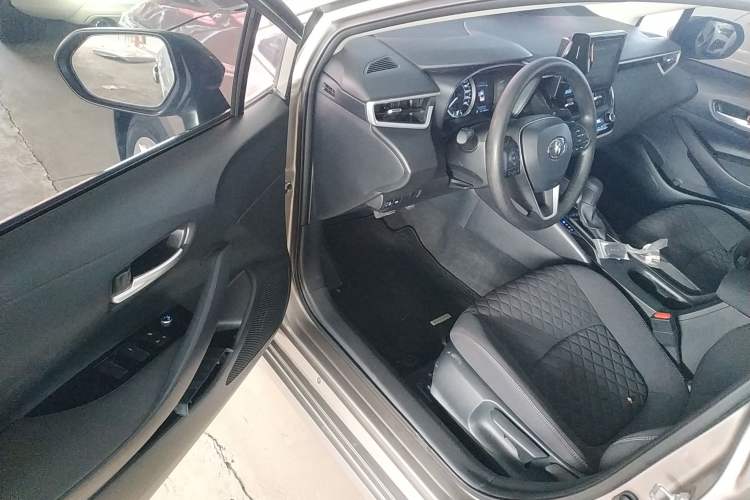 Used Toyota Allion 2022 2.0L Elite Edition Driver Seat