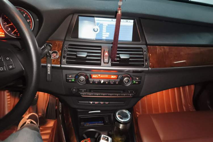 Used BMW X5 2011 xDrive35i Leading Model
