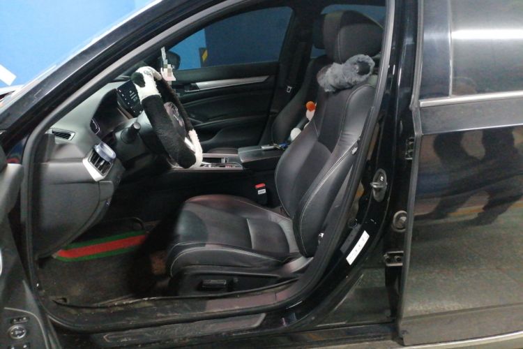 Used Honda Inspire 2022 260TURBO Elegant Edition Left Front Seat