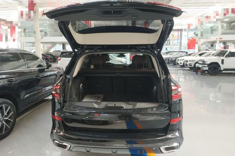 Used BMW X5 2022 xDrive 30Li M Sport Package
