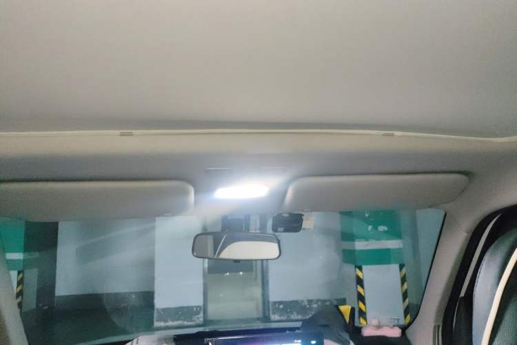 Used Geely Galaxy Panda 2023 Panda Mini 200km Dynamic Bear Headliner