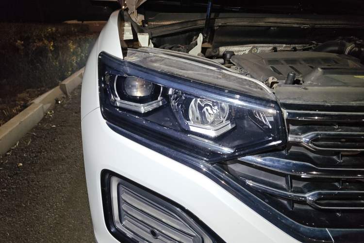 Used Volkswagen Tayron 2020 330TSI Two-Wheel Drive Luxury Connected Pro Edition
