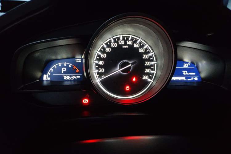 Used Mazda 3 Axela 2019 Cloud-Controlled Version Hatchback 1.5L Automatic Luxury Model Emission Standard China V Instrument Cluster