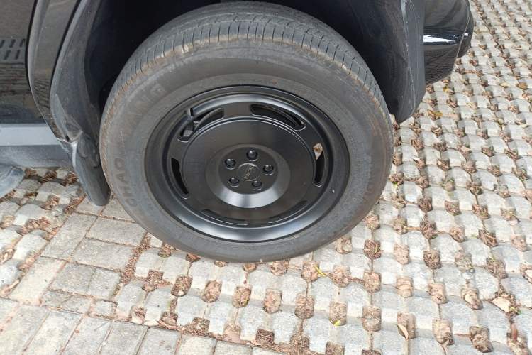 Used iCAR V23 2025 401 Two-Wheel Drive Advanced Edition Right Front Wheel Hub