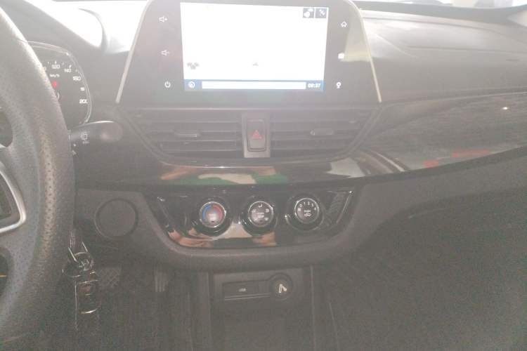 Used Baojun 310 2017 1.5L Automatic Luxury Model
