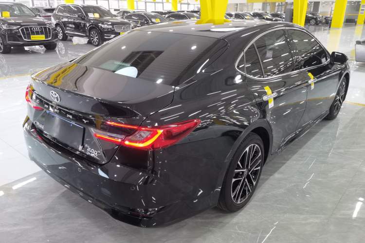 Used Toyota Camry 2026 Model Dual-Engine 2.0HG Prestige Edition