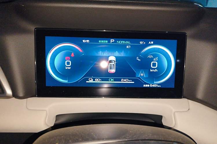 Used BYD Yuan UP 2024 401KM Beyond Edition Instrument Cluster