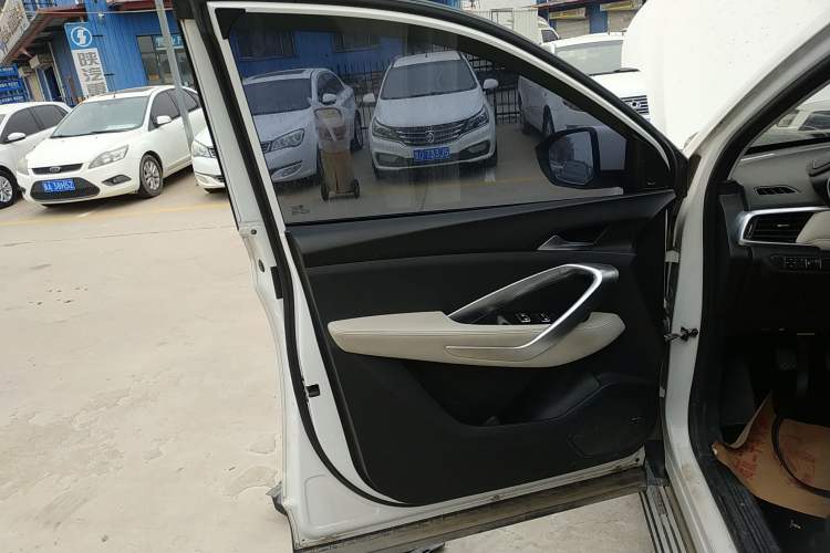 Used Baojun 530 2019 1.5T Manual Luxury 7-seater National V