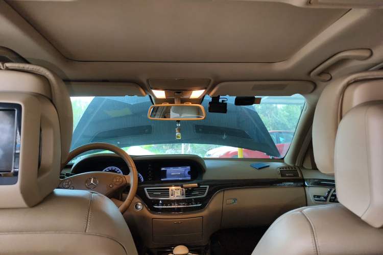 Used Mercedes-Benz S-Class 2012 S 300 L Business-Class Grand Edition Headliner