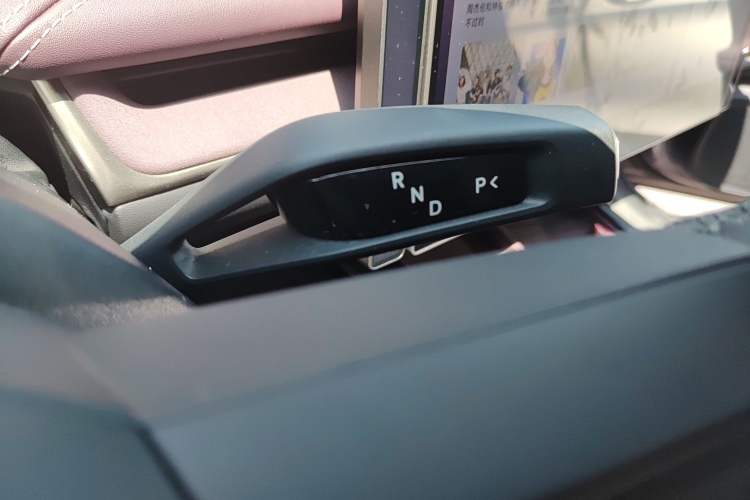 Used Xiaomi Auto SU7 2024 Four-Wheel Drive Ultra-Long Range Advanced Intelligent Driving Max Edition