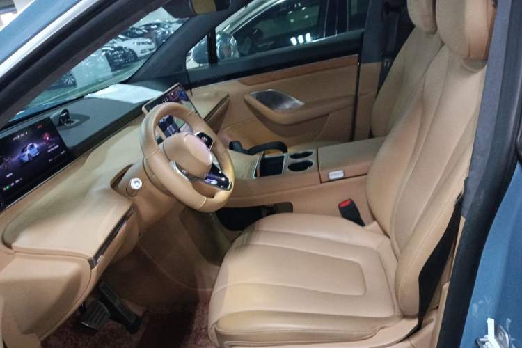 Used Hima Luxeed R7 2024 All-Electric 667 km Max Left Front Seat