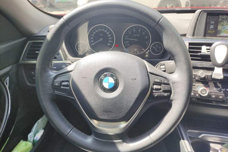 Used BMW 3 Series GT 2018 320i Sport Edition
